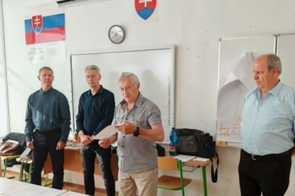 kombajnisticky-kurz-7B73997E2-08CF-3EF2-A183-00DBAB21662F.jpg